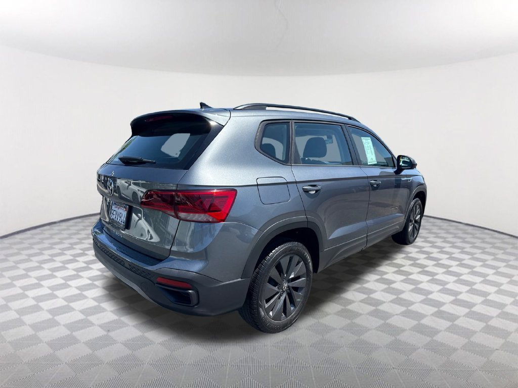 Used 2023 Volkswagen Taos S FWD image 4