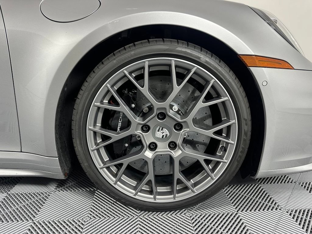 Certified 2025 Porsche 911 Carrera S RWD image 15