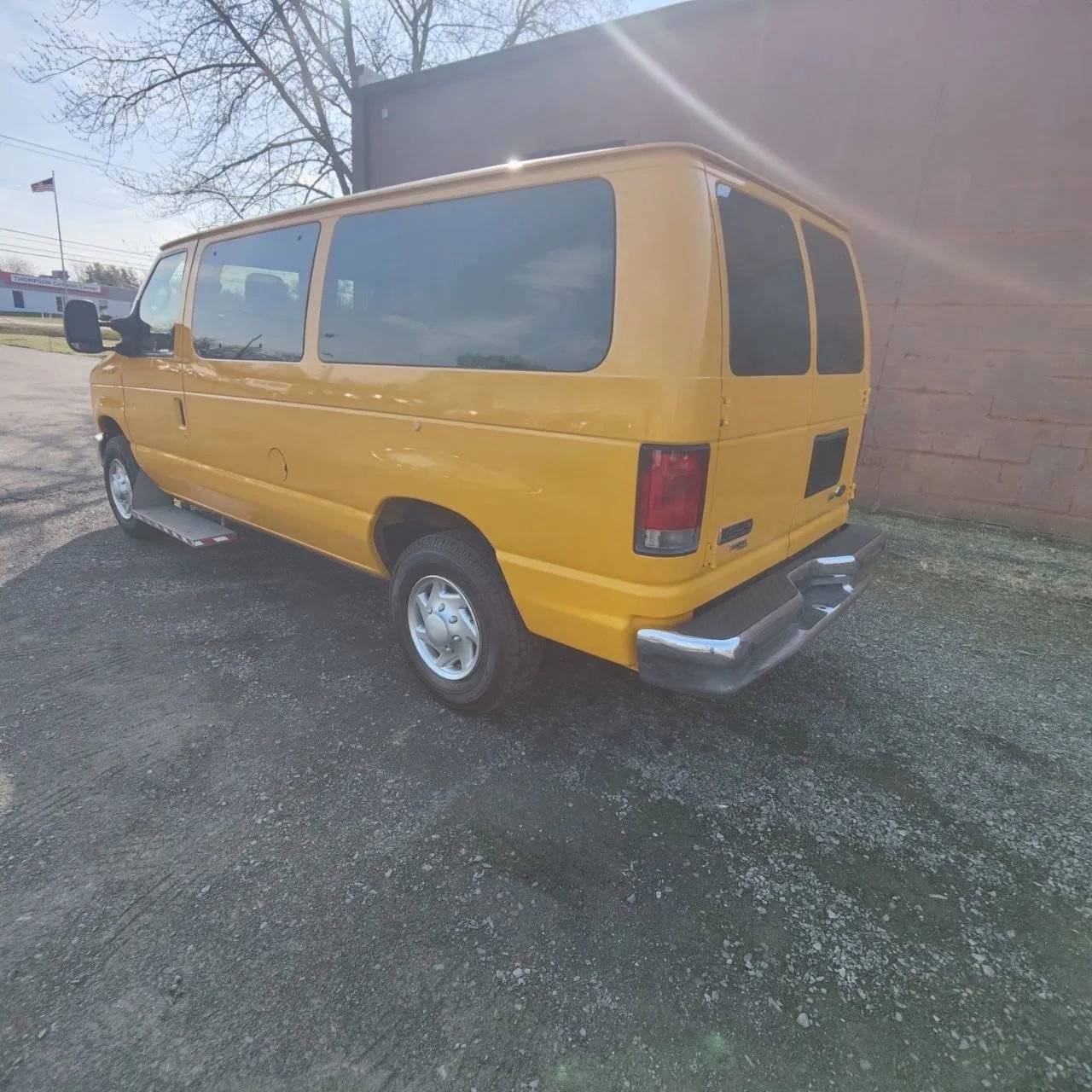 Used 2014 Ford E-250 and Econoline 250 image 8