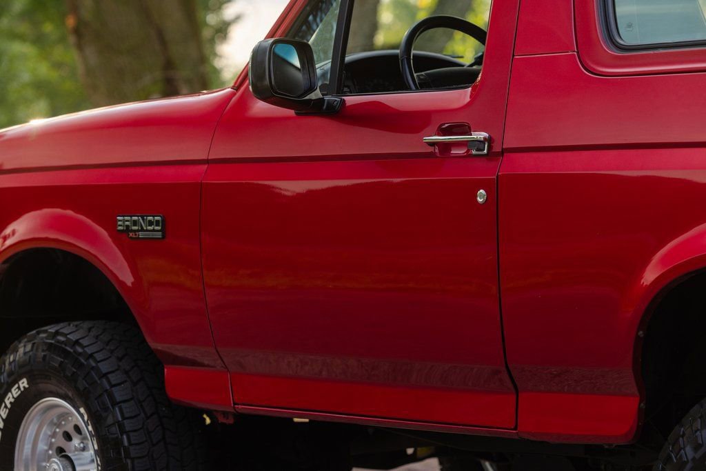 Used 1994 Ford Bronco XLT image 60