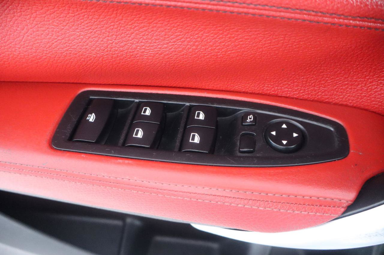 Used 2016 BMW M235i Convertible RWD image 28