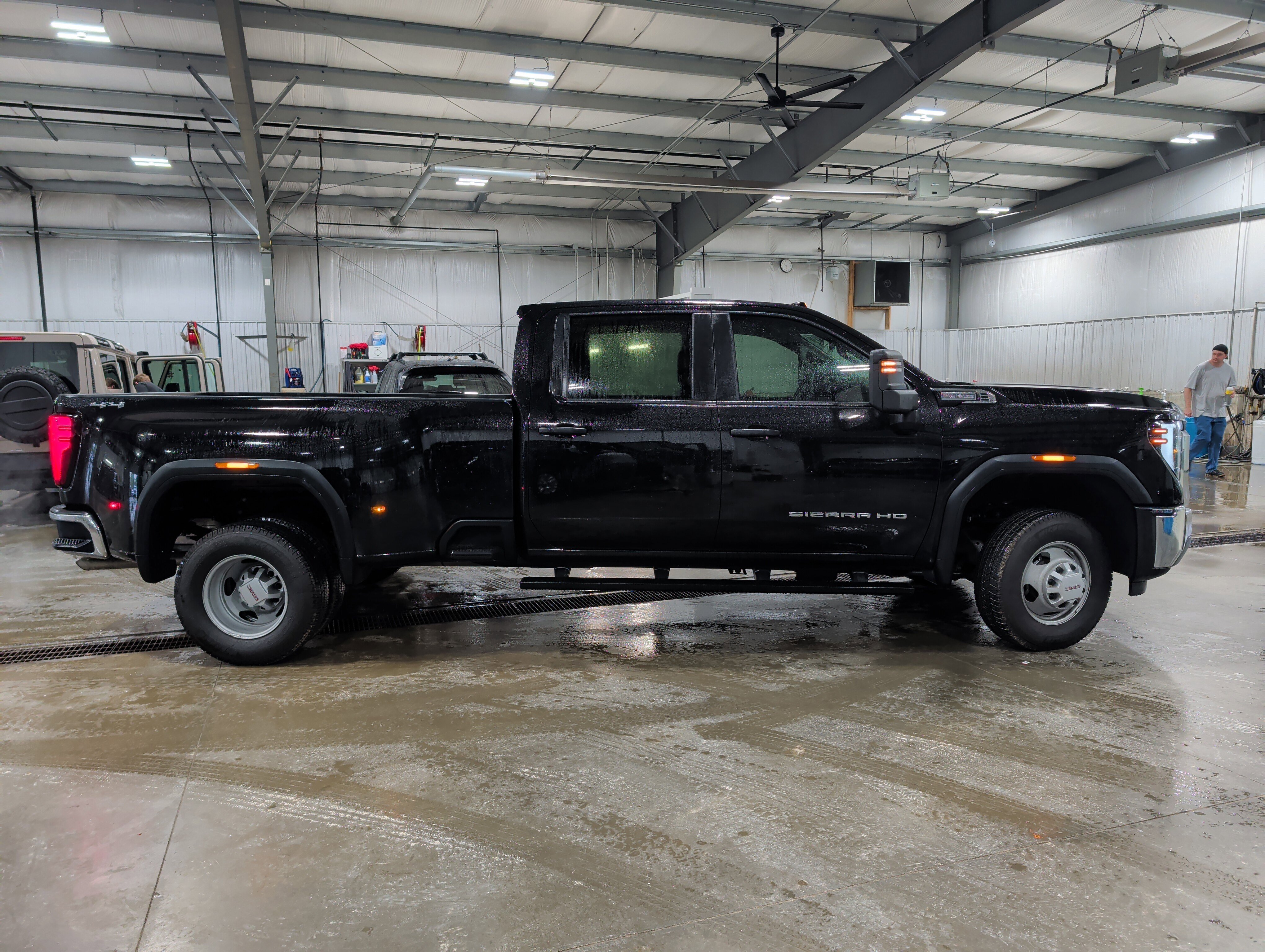 Used 2025 GMC Sierra 3500 Pro AWD/4WD image 2