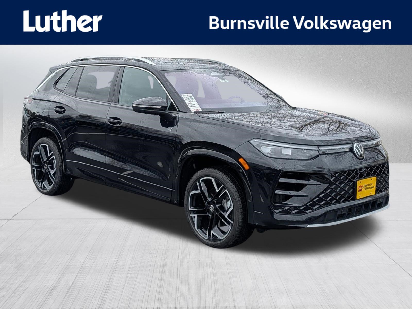 New 2026 Volkswagen Tiguan SEL R-Line AWD/4WD image 1