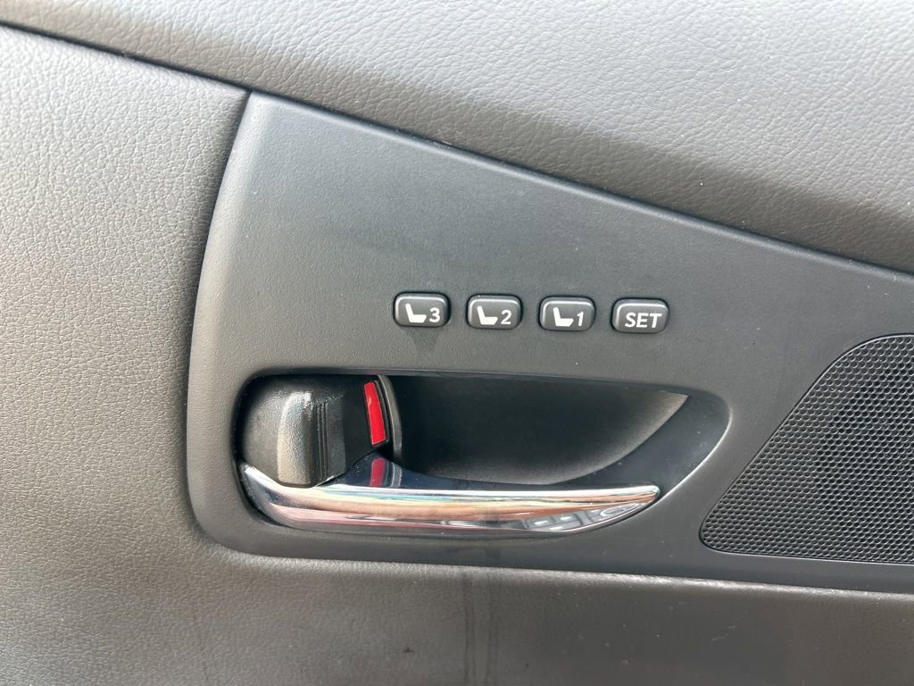 Used 2015 Lexus RX 450h AWD image 12