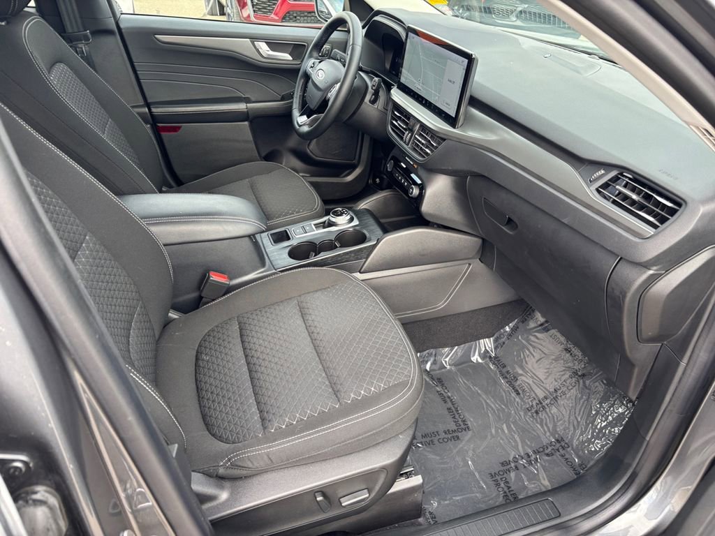 Used 2023 Ford Escape Active w/ Tech Pack #2 image 32