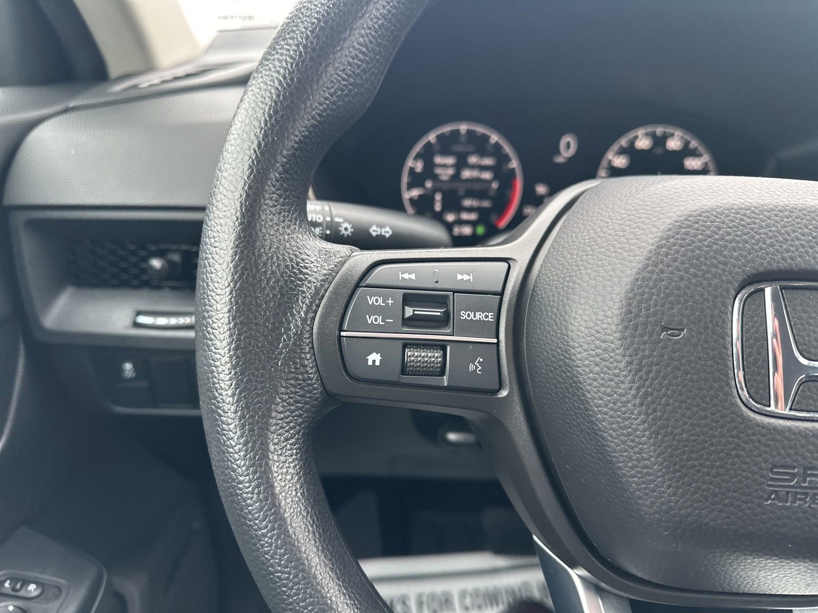 Used 2023 Honda CR-V LX image 41