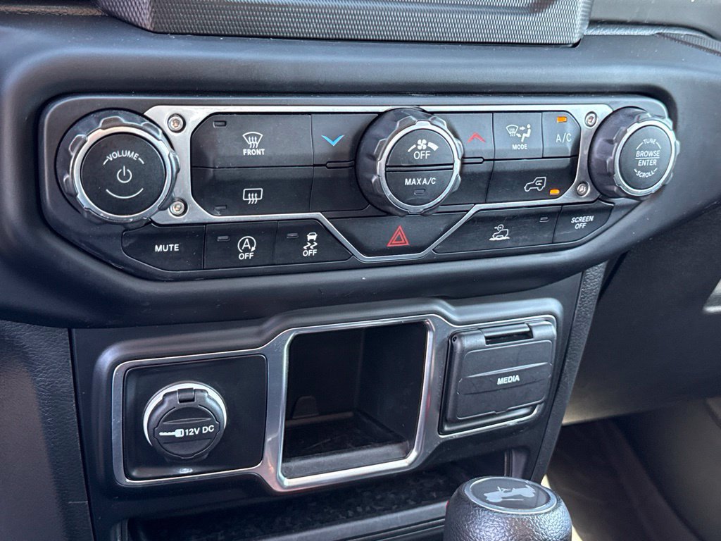 Used 2022 Jeep Wrangler Sport AWD/4WD image 27