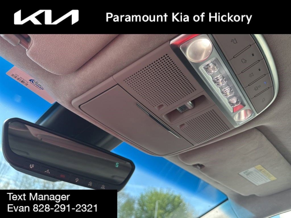 Used 2017 Genesis G90 5.0 Ultimate image 35