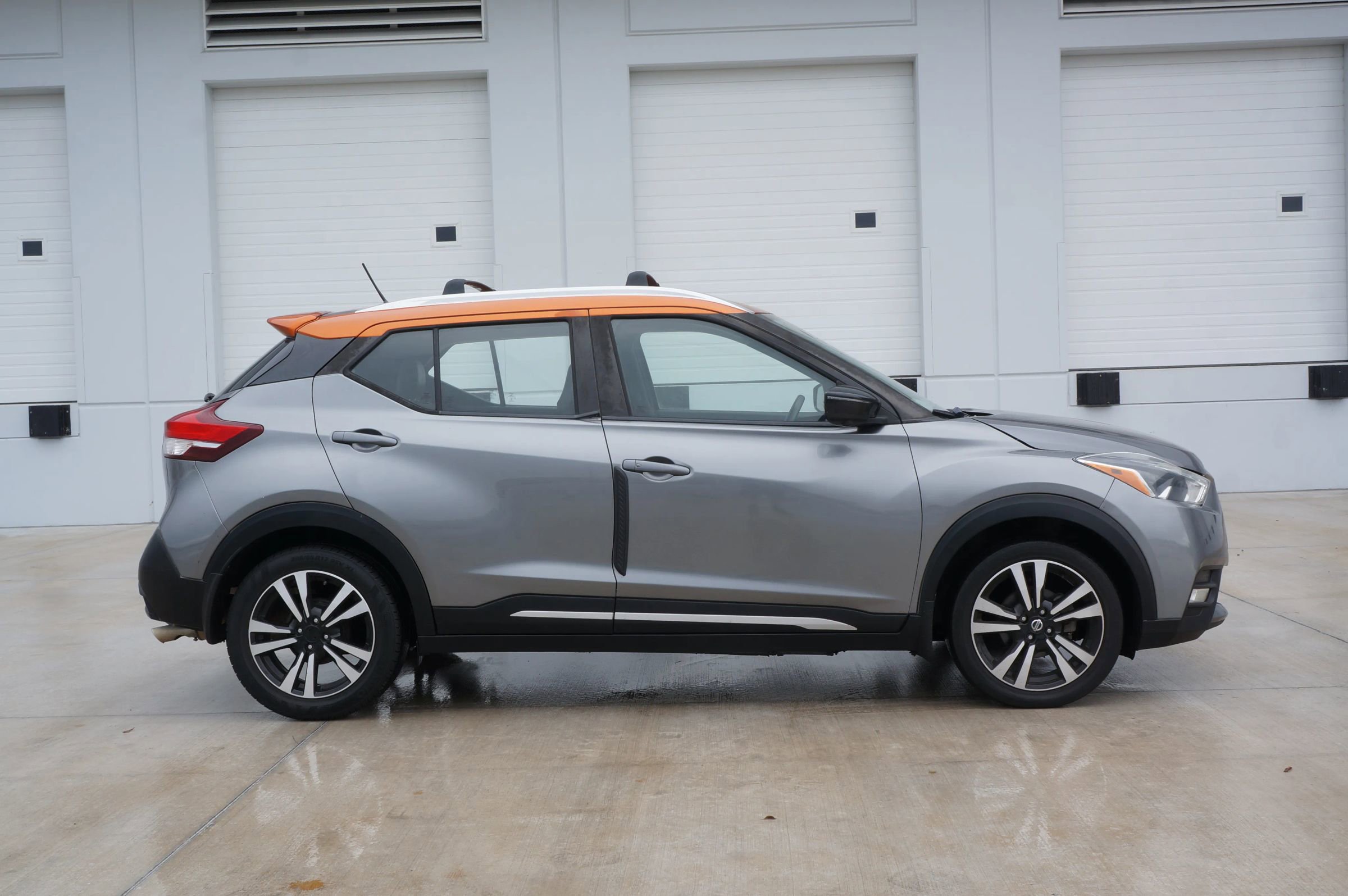 Used 2019 Nissan Kicks SR w/ SR Premium Package image 15