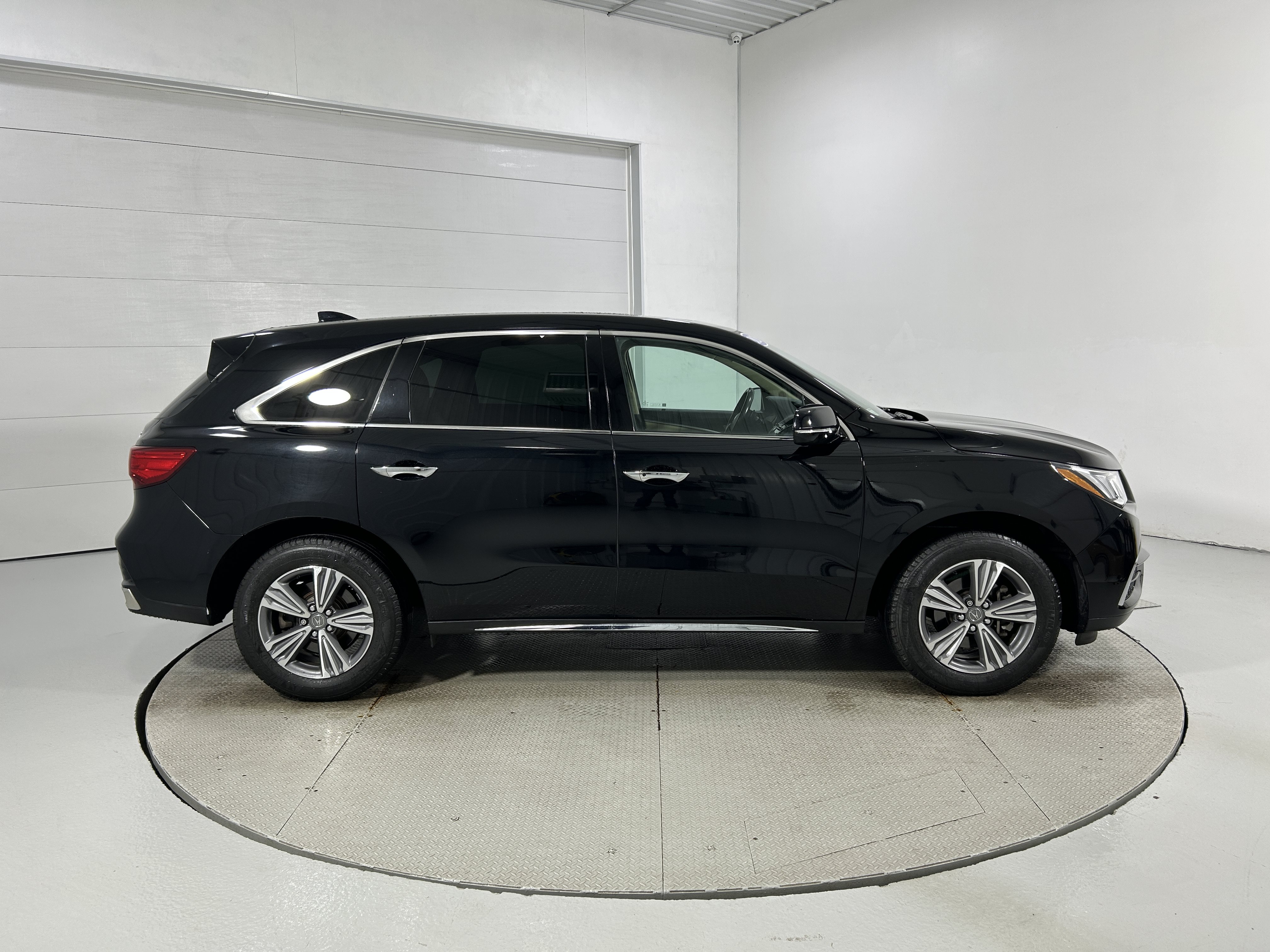 Used 2020 Acura MDX SH-AWD image 37