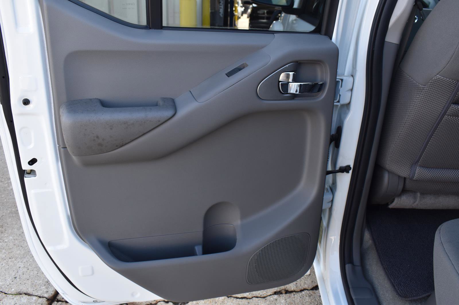 Used 2015 Nissan Frontier SV w/ SV Value Truck Package image 31