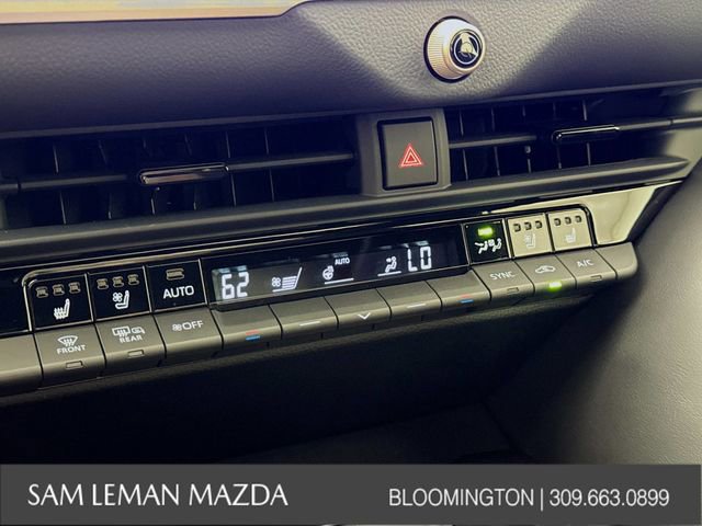 Used 2025 Toyota Crown Platinum w/ Carpet Mat Package (TMS) AWD/4WD image 16