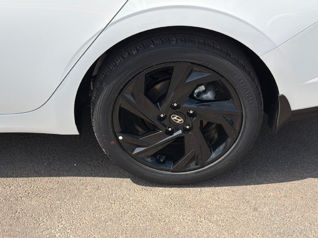 New 2026 Hyundai Elantra SEL Sport FWD image 20
