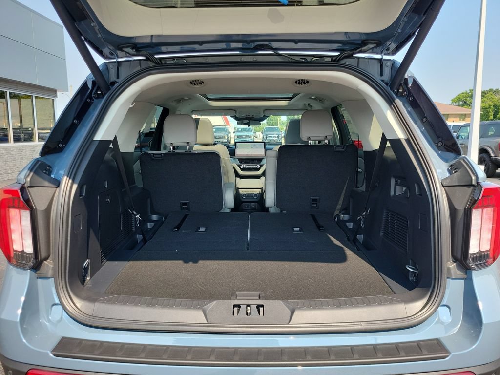 New 2026 Ford Explorer Active w/ Active Comfort Package AWD/4WD image 10