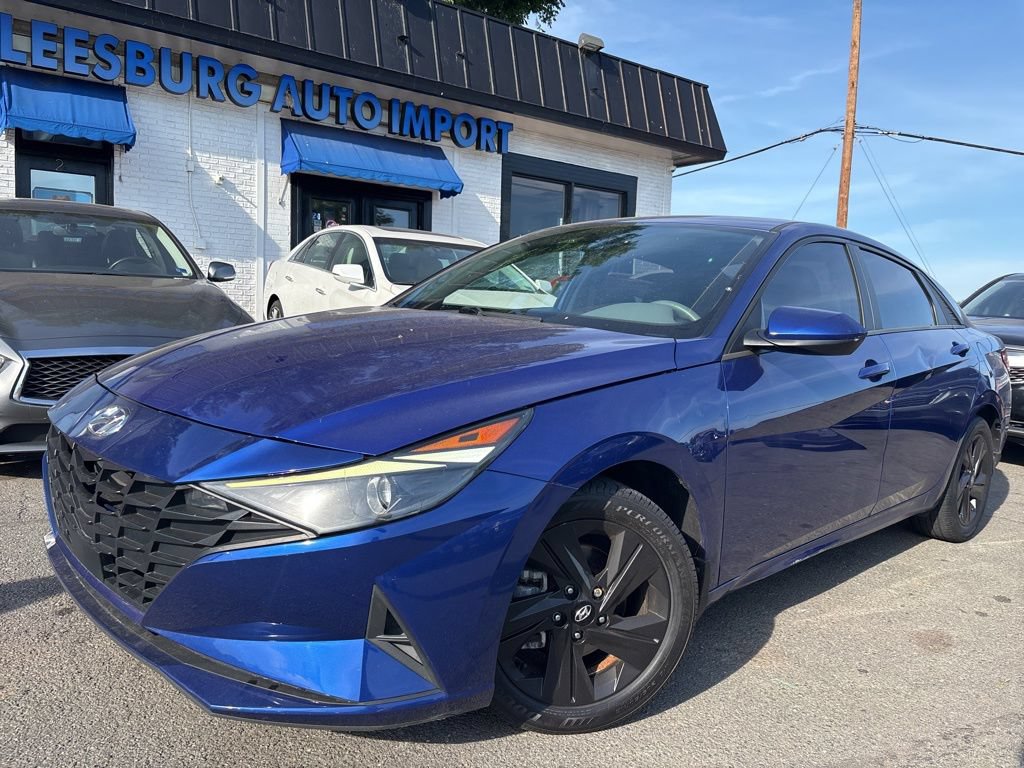 Used 2022 Hyundai Elantra SEL w/ Convenience Package FWD image 1