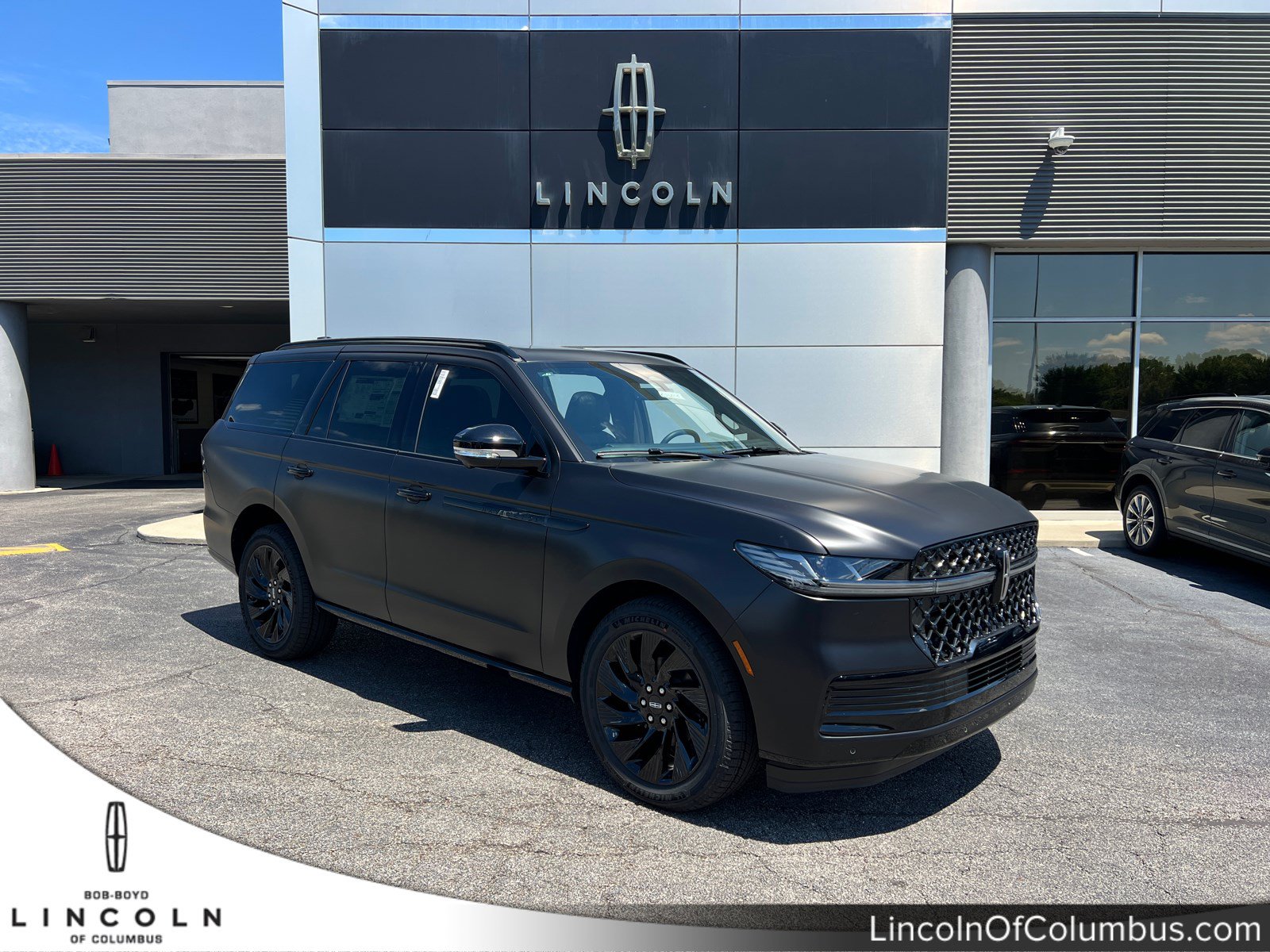 New 2026 Lincoln Navigator Reserve w/ Jet Appearance Package