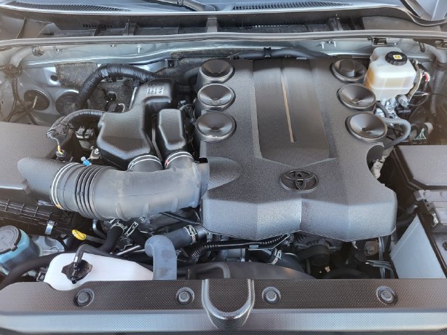 Used 2022 Toyota 4Runner Limited AWD/4WD image 12