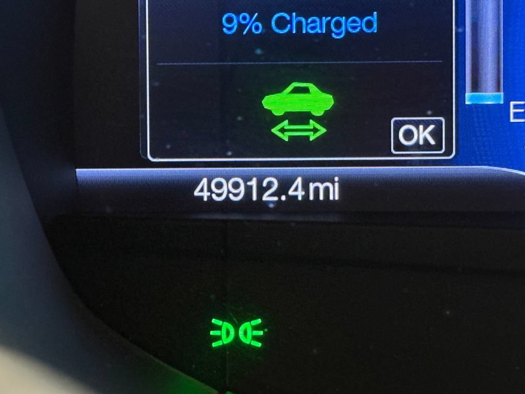 Used 2019 Ford Fusion Energi Titanium FWD image 39