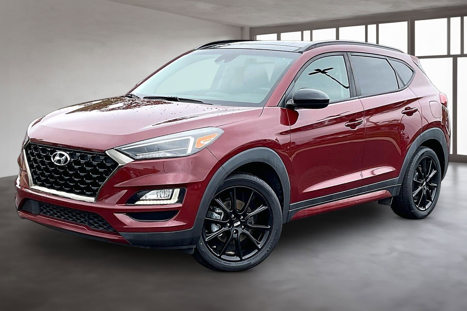 Used 2019 Hyundai Tucson Night w/ Cargo Package FWD image 3