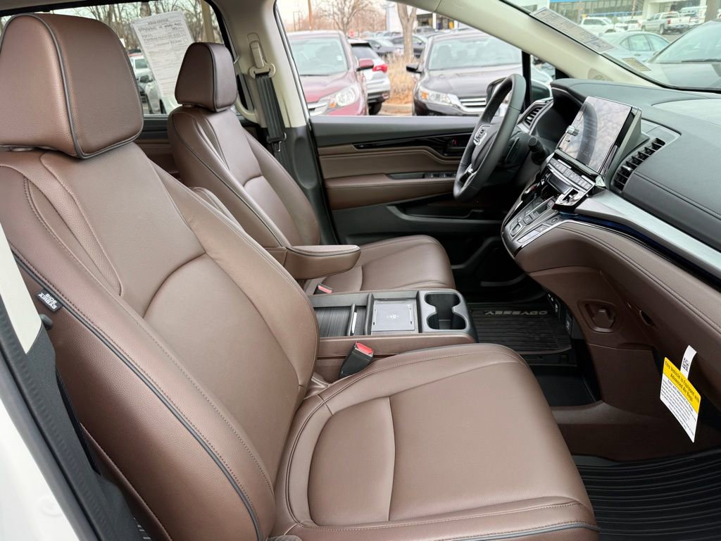 Certified 2026 Honda Odyssey Touring image 41
