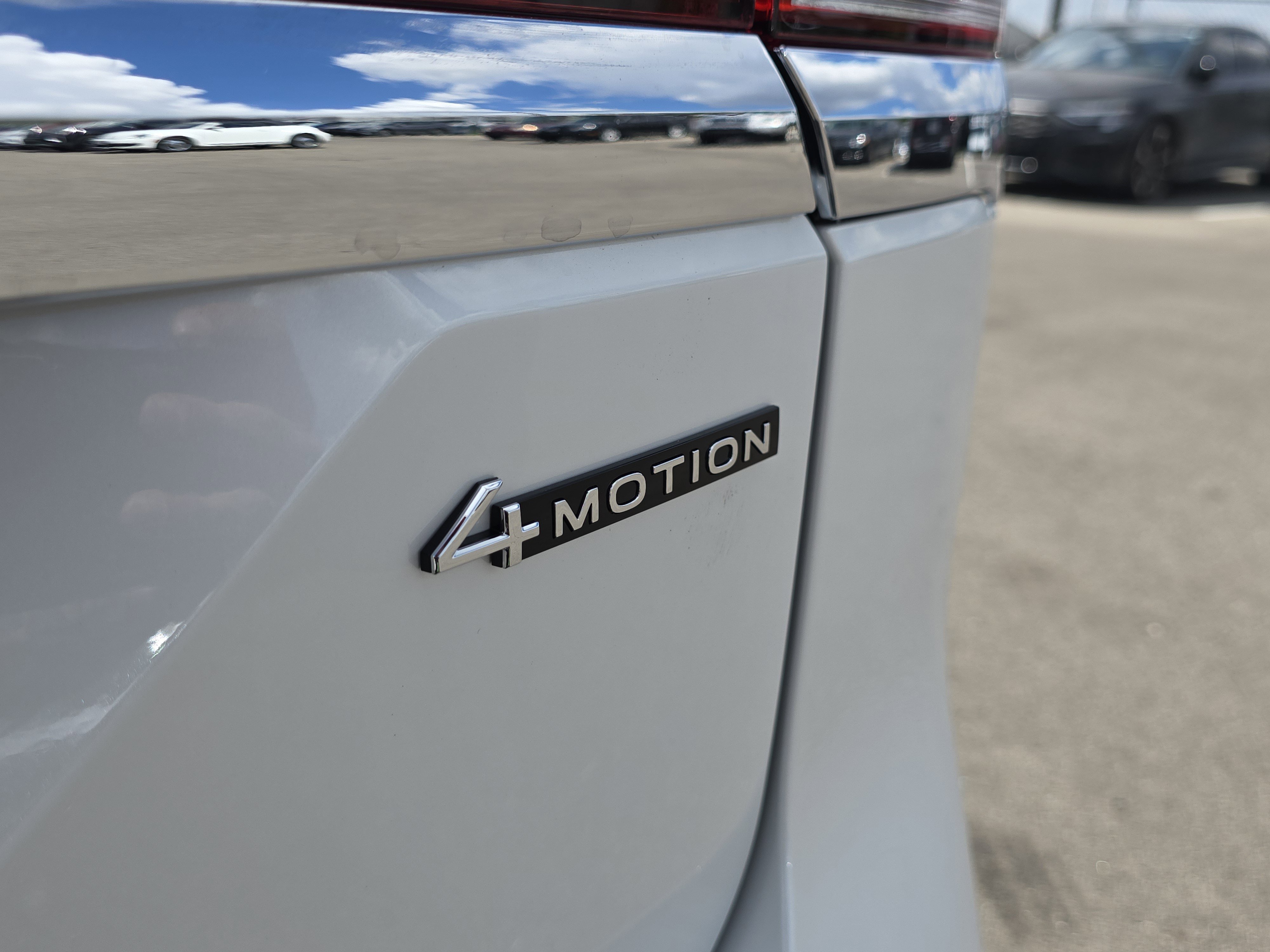 New 2026 Volkswagen Atlas SE image 10