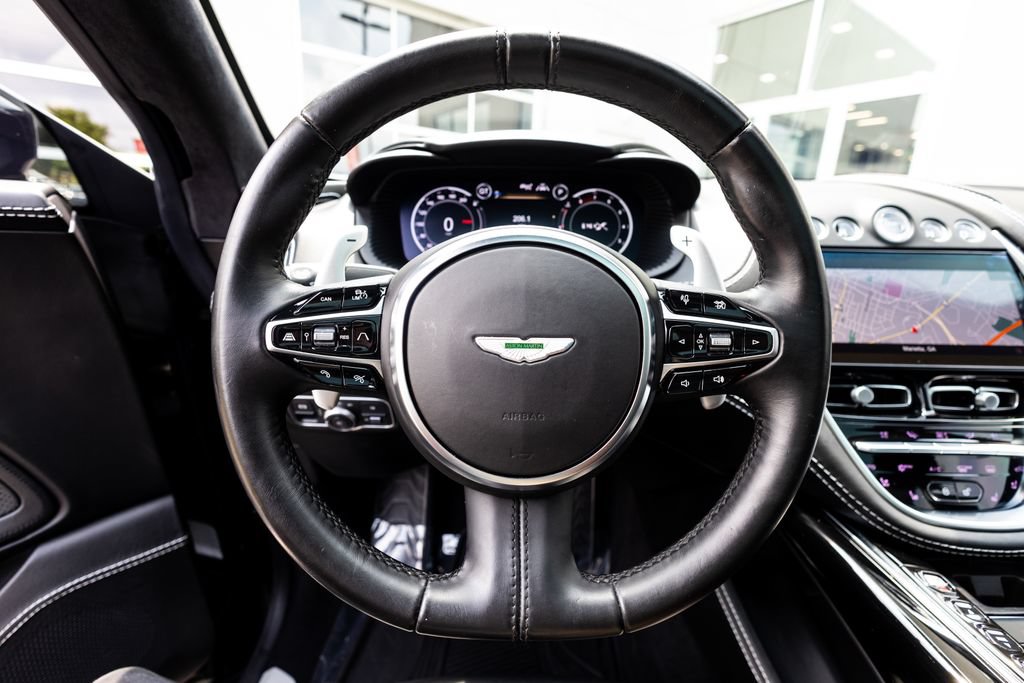 Used 2021 Aston Martin DBX AWD/4WD image 22