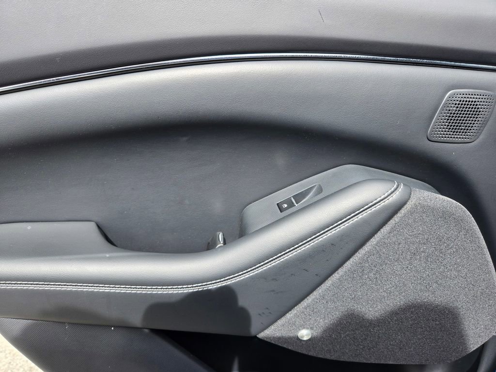 Used 2022 Ford Mustang Mach-E Premium AWD/4WD image 13