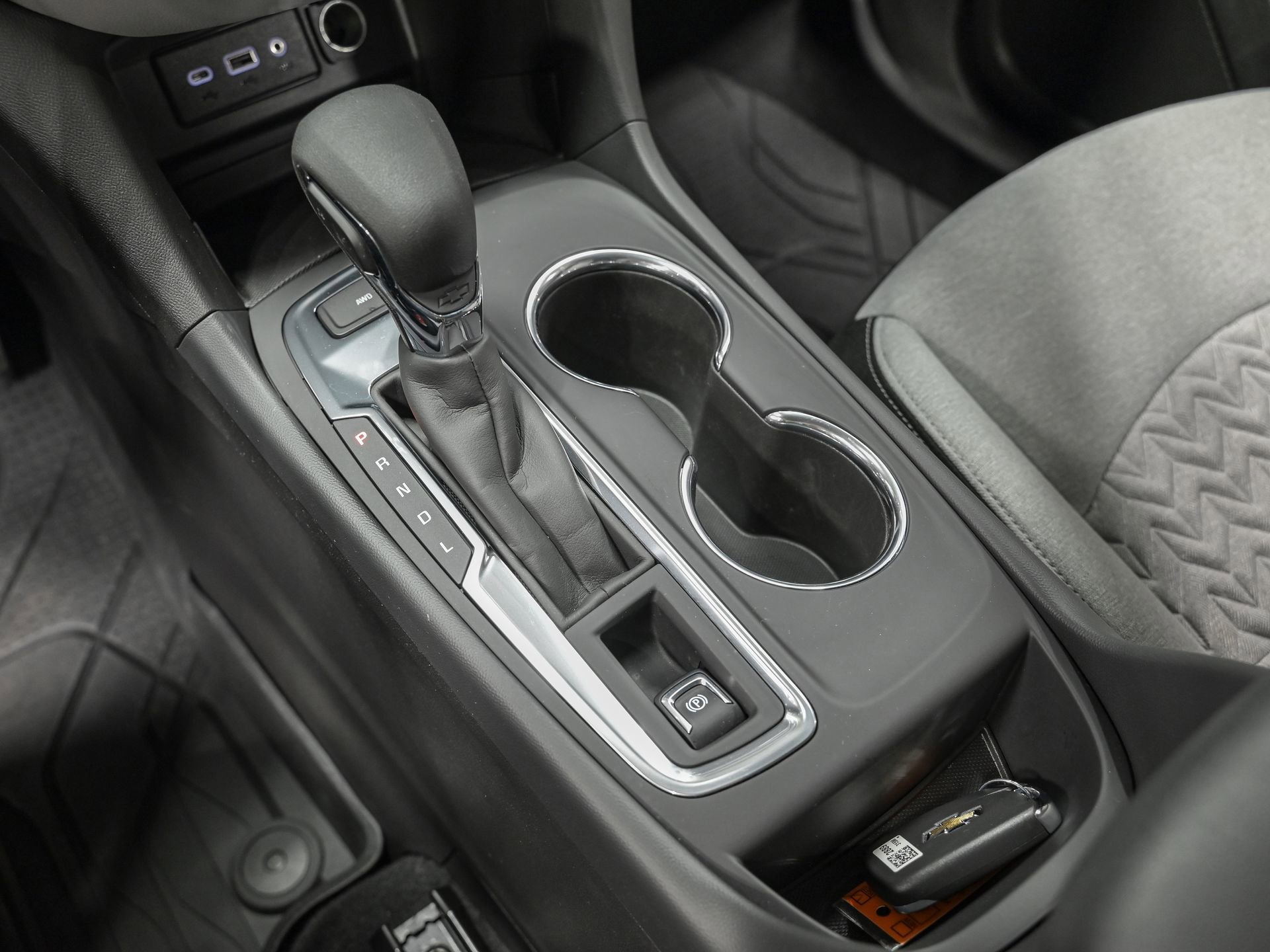 Used 2024 Chevrolet Equinox LS w/ LS Convenience Package image 23