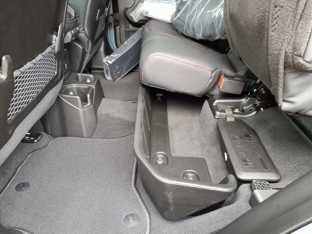 New 2025 Jeep Gladiator Rubicon w/ Convenience Group image 34