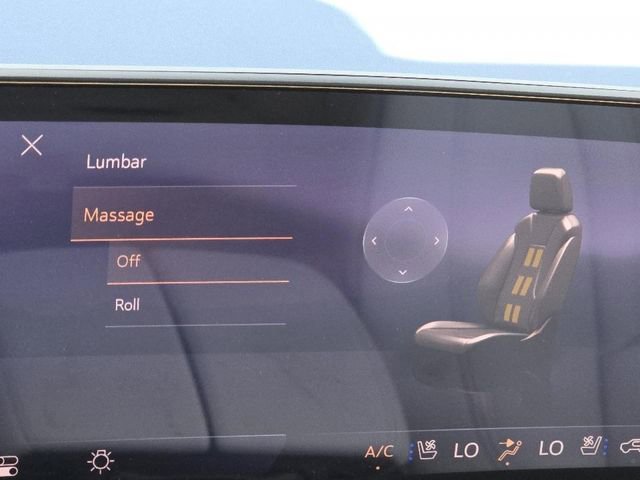 Used 2024 Buick Envision Avenir image 11