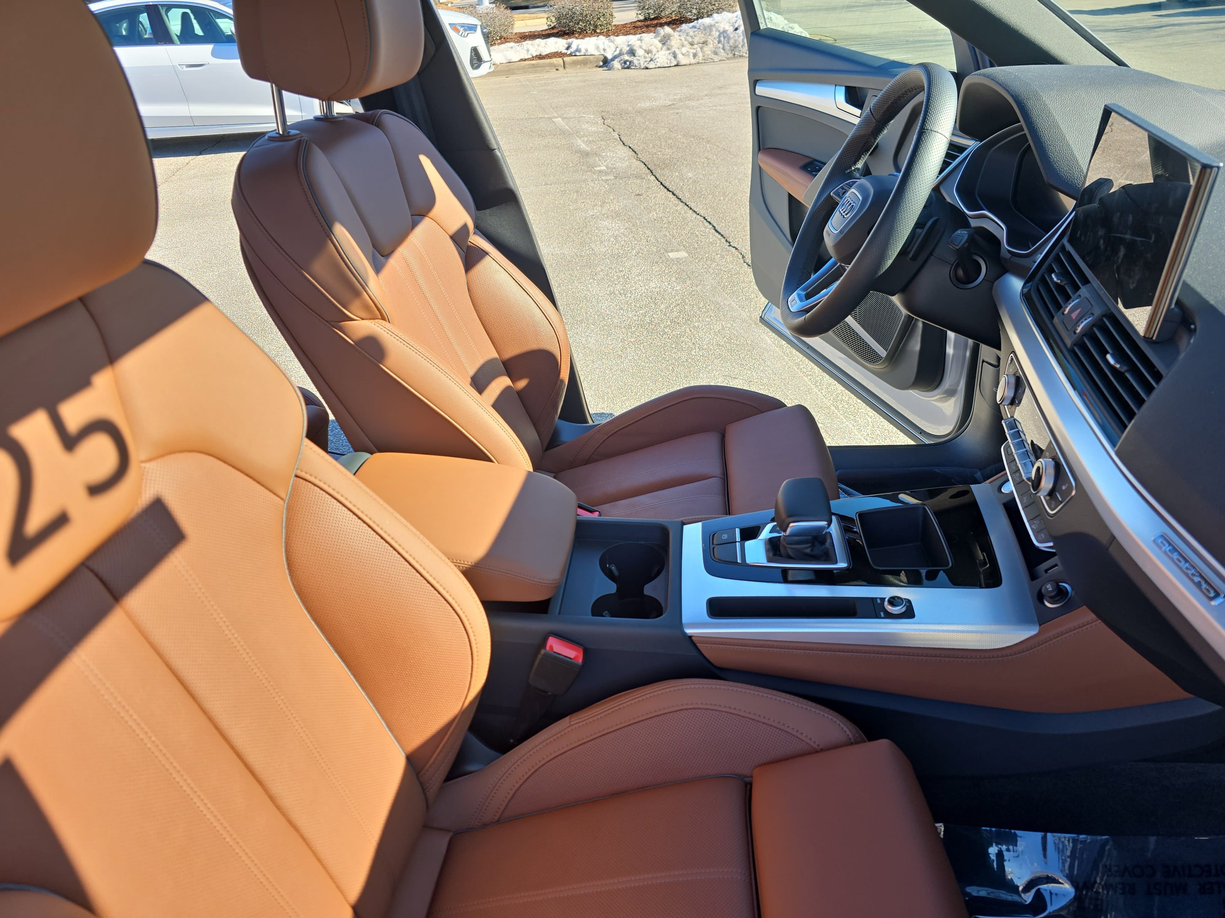 Certified 2025 Audi Q5 2.0T Premium Plus w/ Premium Plus Package image 10