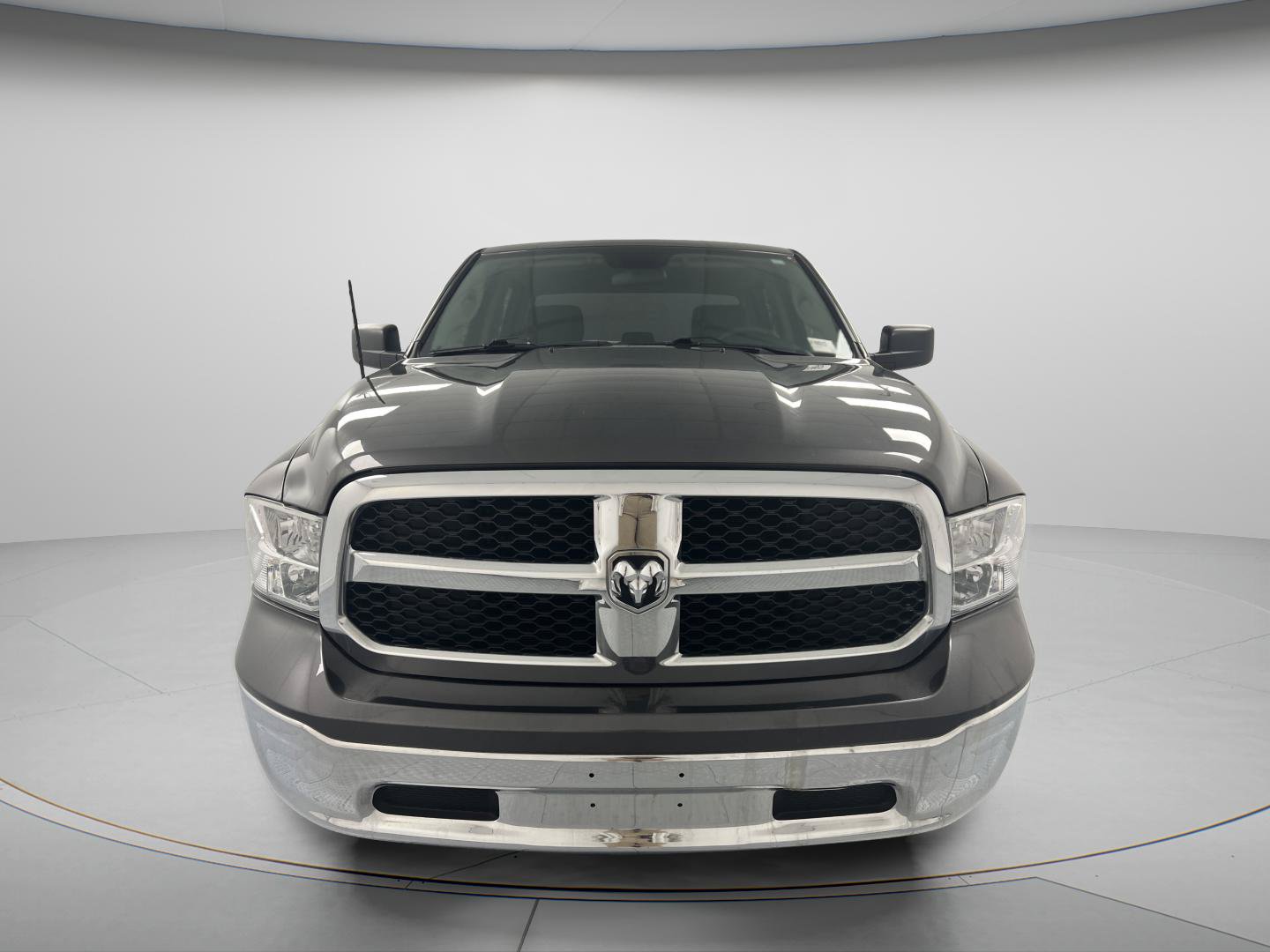 Used 2021 RAM 1500 Classic SLT RWD image 3