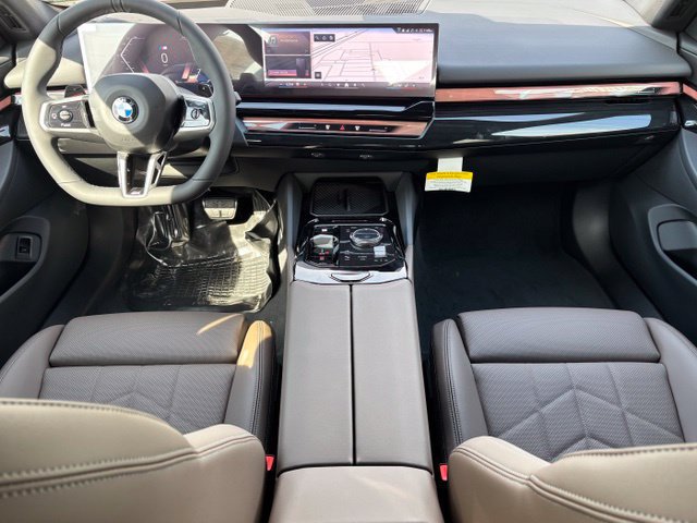 New 2027 BMW 530i xDrive w/ M Sport Package AWD/4WD image 18