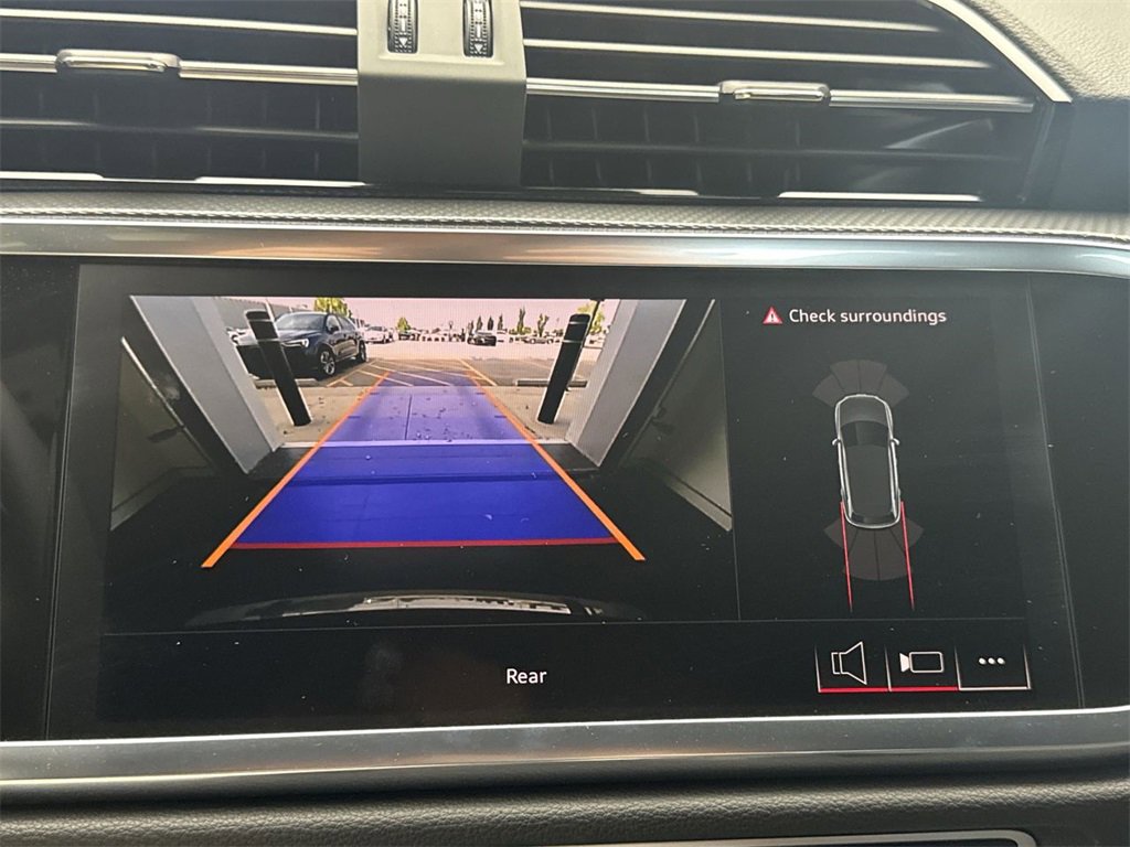 New 2025 Audi Q3 2.0T Premium image 15