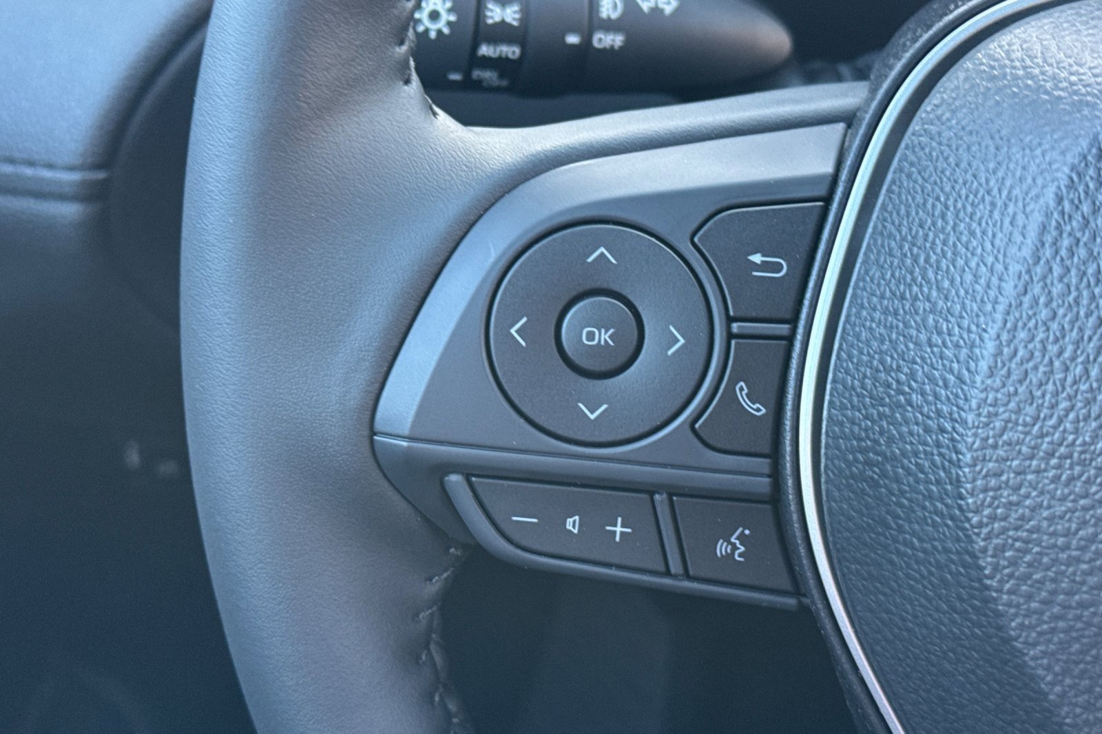 New 2026 Toyota Corolla Cross XLE image 25