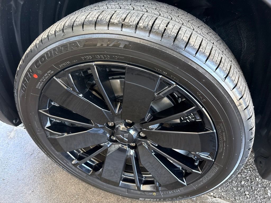 New 2026 Mitsubishi Outlander LE FWD image 11