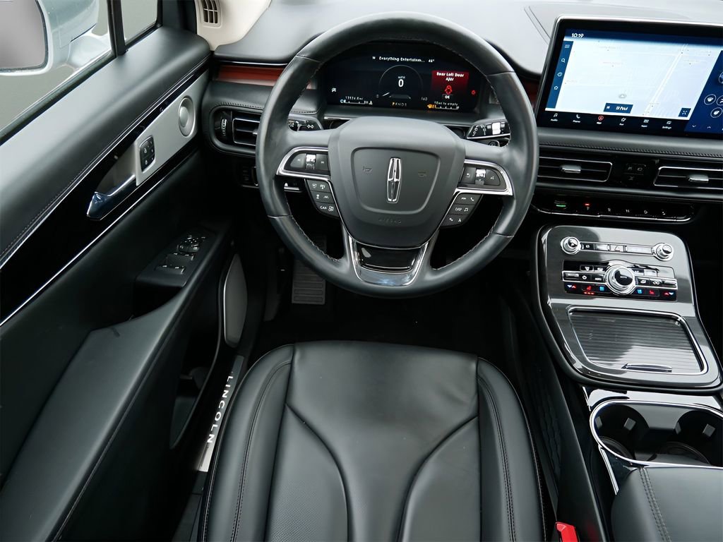 Used 2023 Lincoln Nautilus Reserve w/ Equipment Group 202A image 13