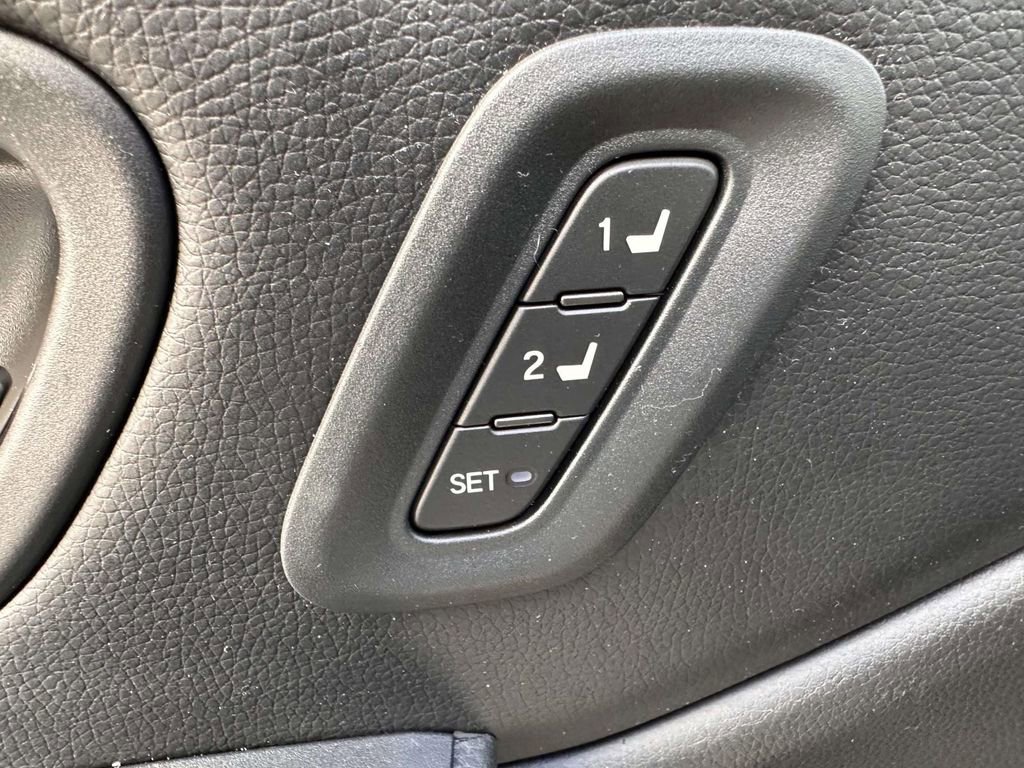 Used 2023 Honda Pilot EX-L image 10