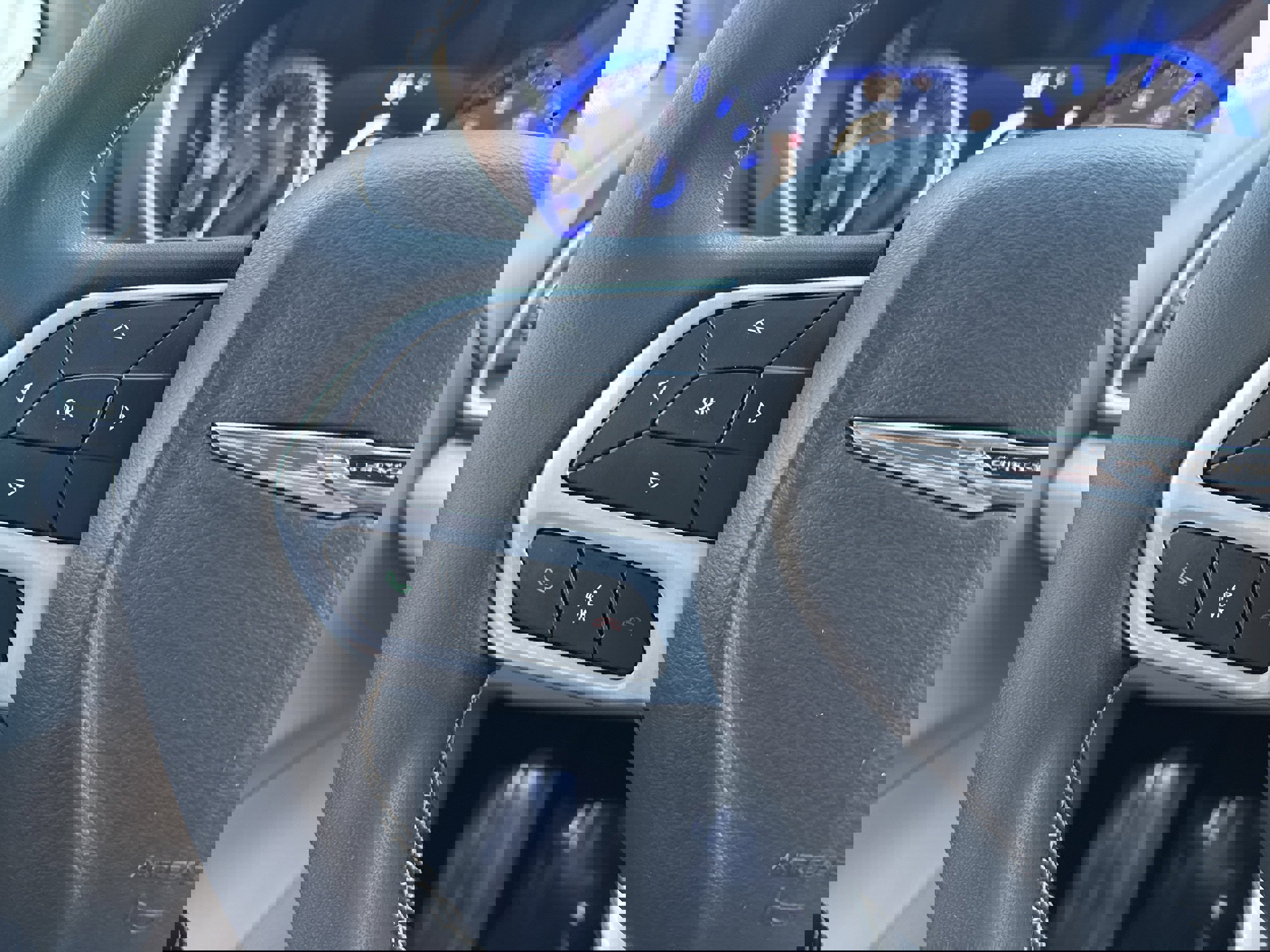 Used 2023 Chrysler Pacifica Touring-L image 21