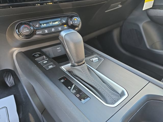 New 2026 Nissan Kicks SV w/ Cold Weather Package FWD image 22