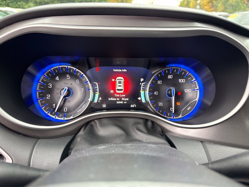 Used 2026 Chrysler Pacifica Select FWD image 29