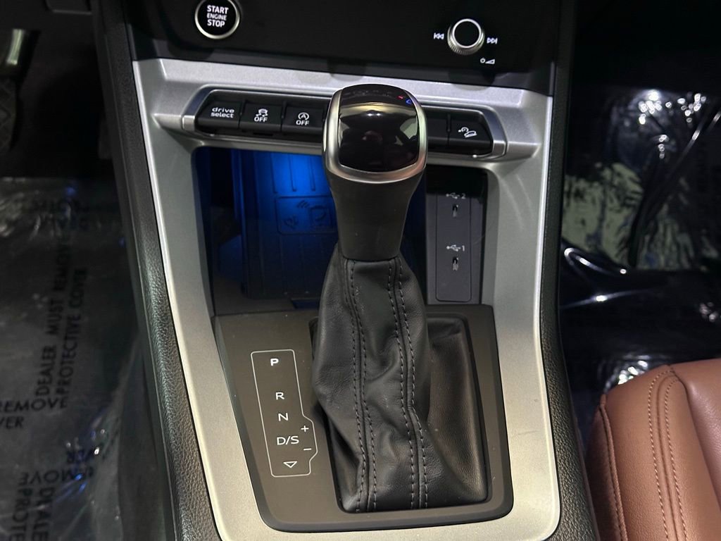 Used 2023 Audi Q3 2.0T Premium Plus w/ Premium Plus Package image 17