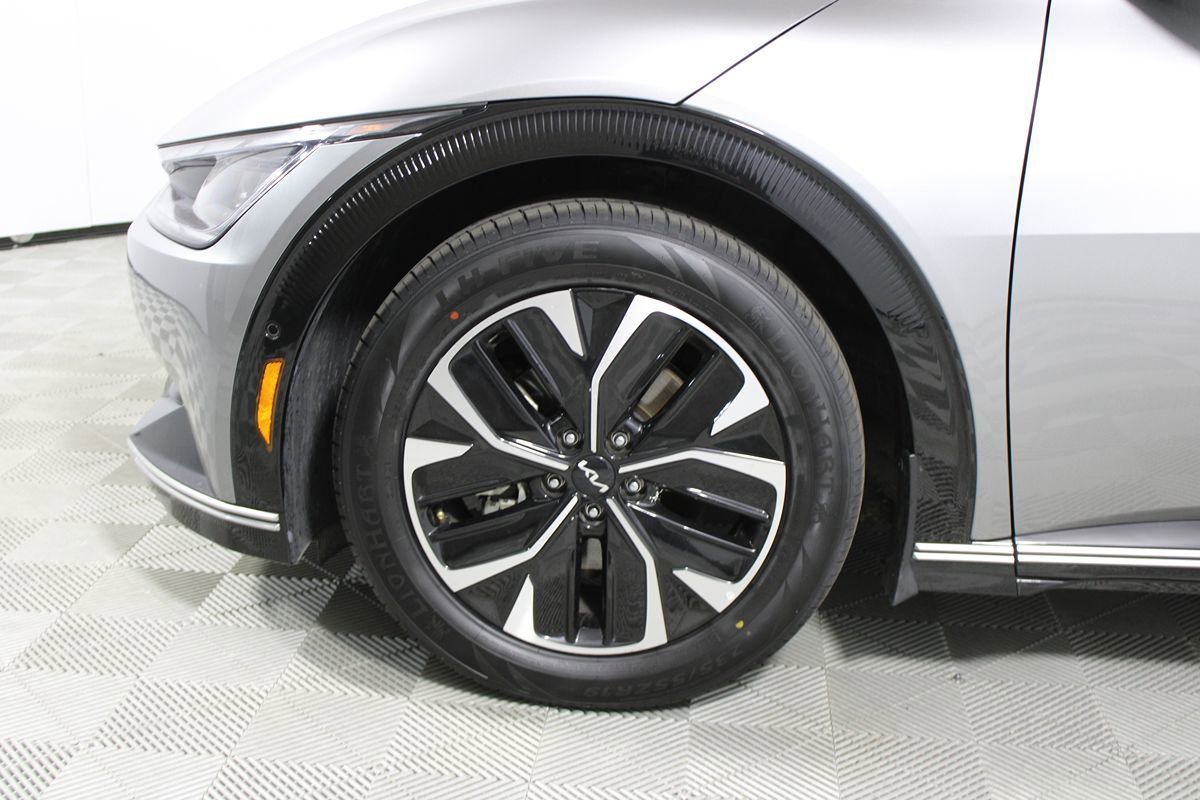 Used 2024 Kia EV6 Wind w/ Wind Technology Package RWD image 29