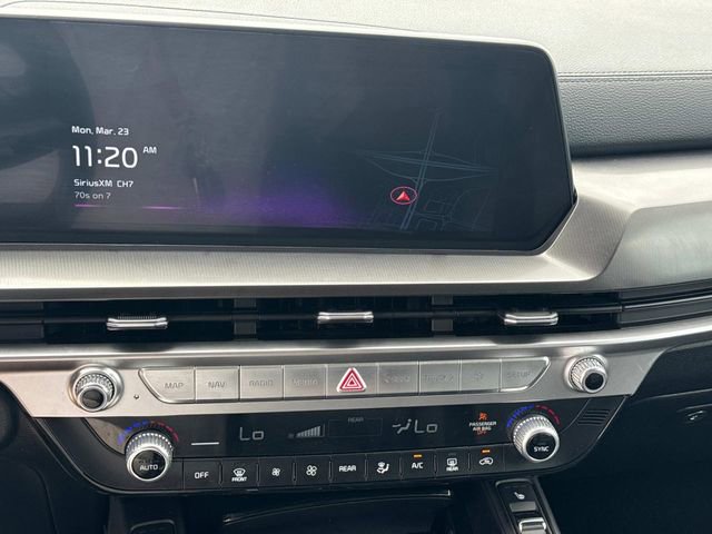 Used 2025 Kia Telluride S image 32