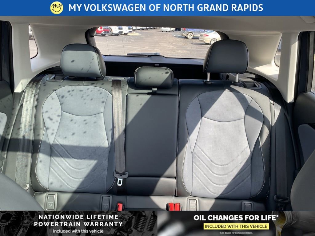 New 2026 Volkswagen Tiguan SE AWD/4WD image 17