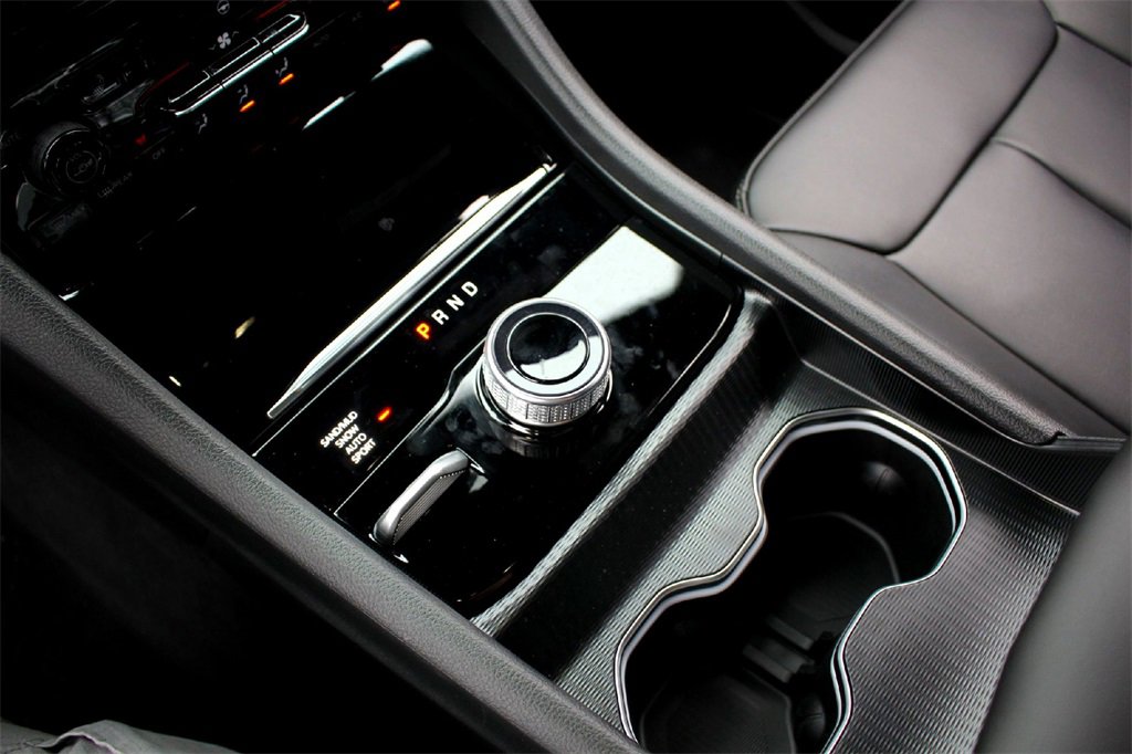 New 2025 Jeep Grand Cherokee Limited w/ MOPAR Finishing Package image 10