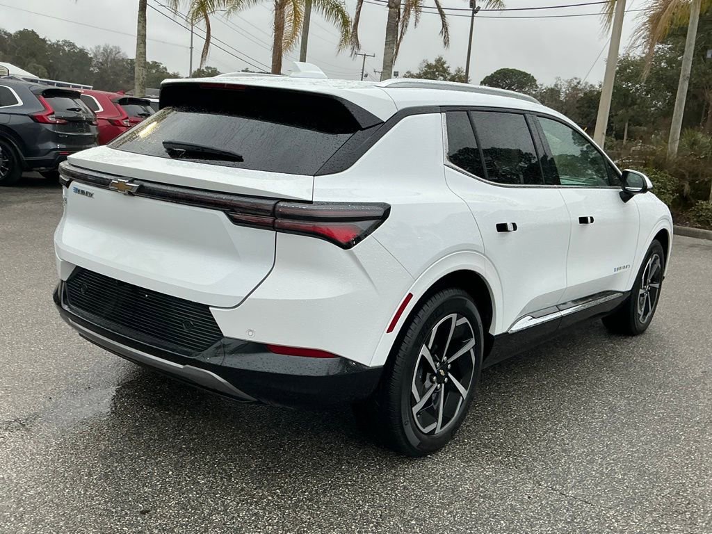 Used 2025 Chevrolet Equinox EV LT image 9