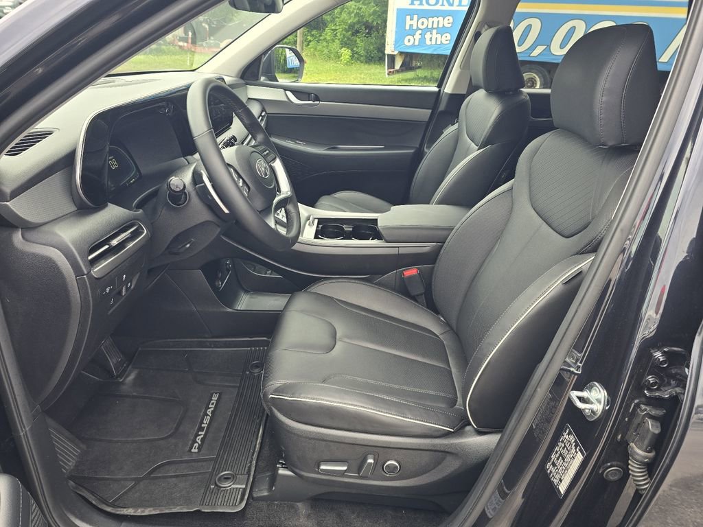 Used 2025 Hyundai Palisade SEL FWD image 12