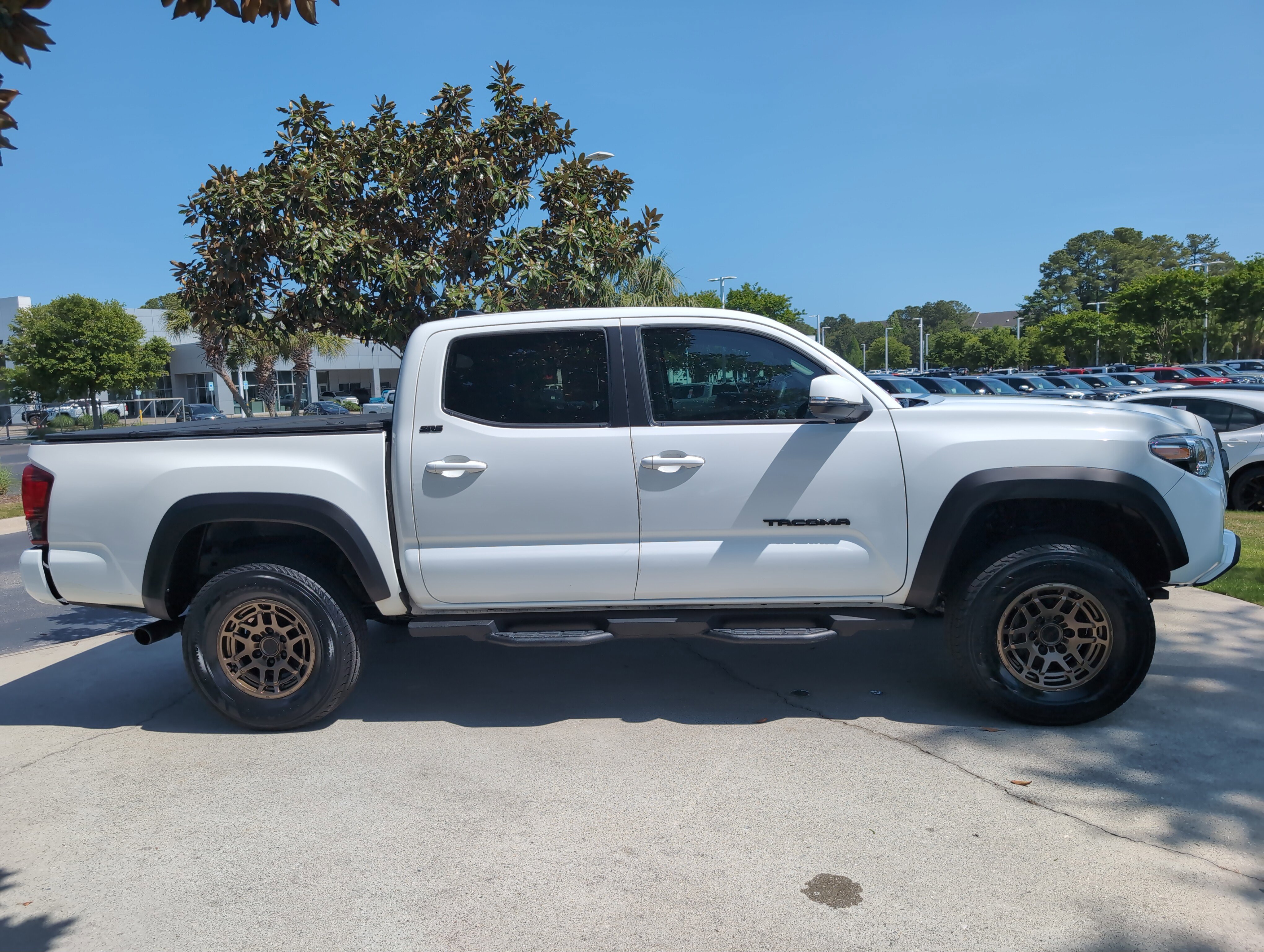 Certified 2023 Toyota Tacoma 4x4 Double Cab w/ Trail Edition image 11