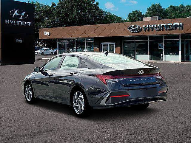 New 2026 Hyundai Elantra Limited FWD image 7